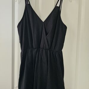 Black Sleeveless V-Neck Shory Romper